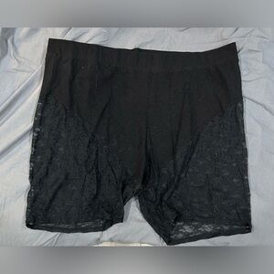 Elegant Black Lace Women's Shorts